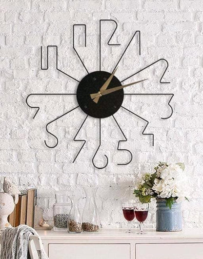 Curvy Wall Clock