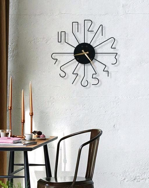 Curvy Wall Clock